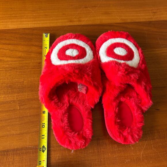 Wondershop Target Red Bullseye Fuzzy Slipper Holiday Large Women's 9-10 Mens 7/8 - Picture 8 of 8